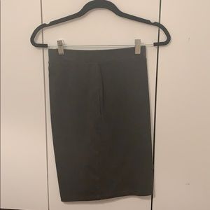 Grey tight pencil skirt